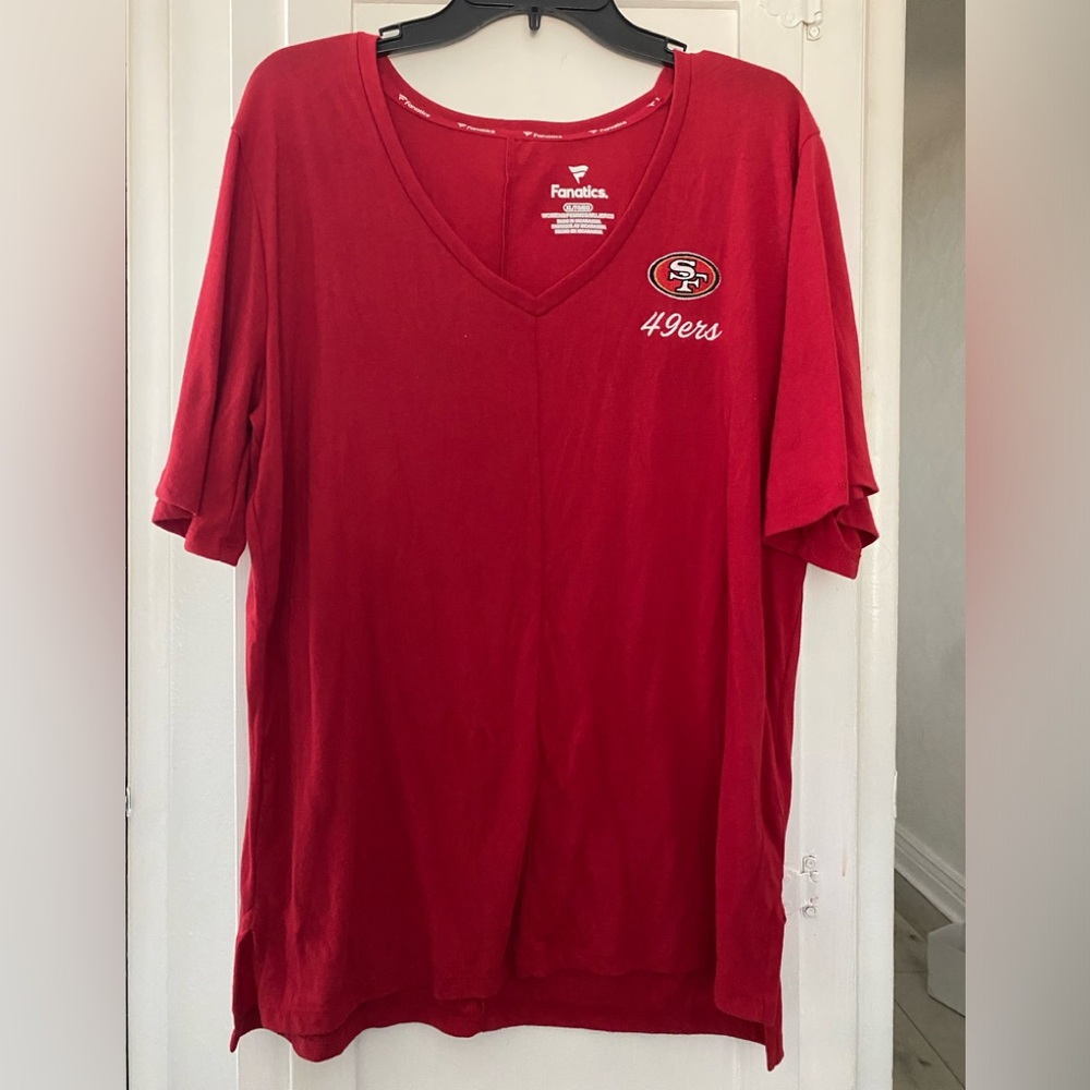 Ladies 49ers tee-Super! Cute☀️